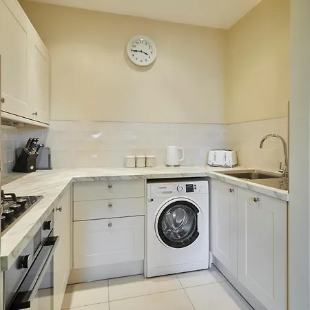 Host & - 3 Metropole Towers Daire Whitby